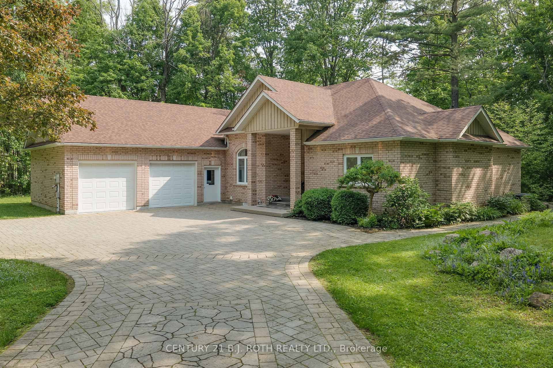 Property Photo: 3925 Algoma Avenue ON L9S 2M4