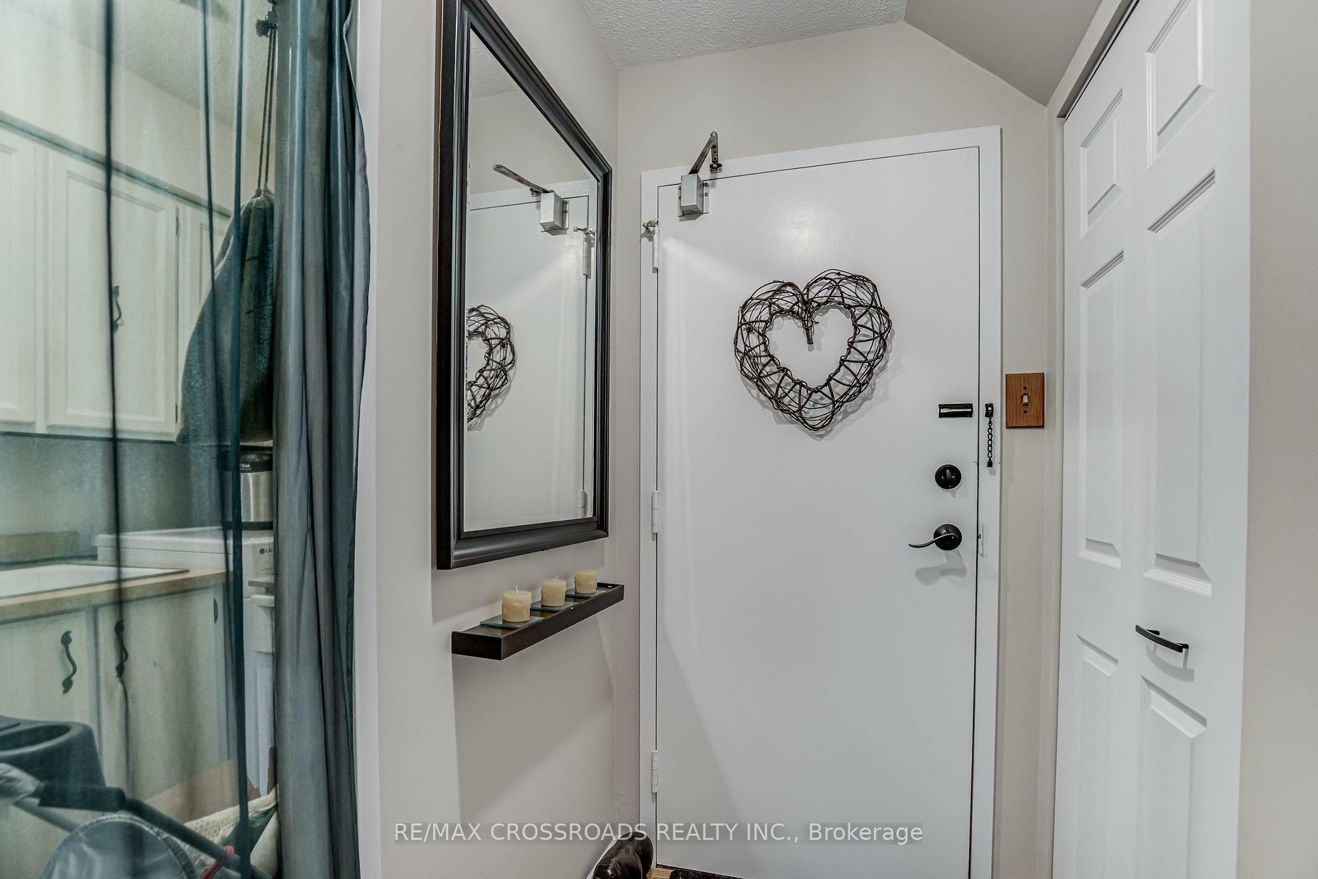 Property Photo:  140 Ling Road 97  ON M1E 4V9 