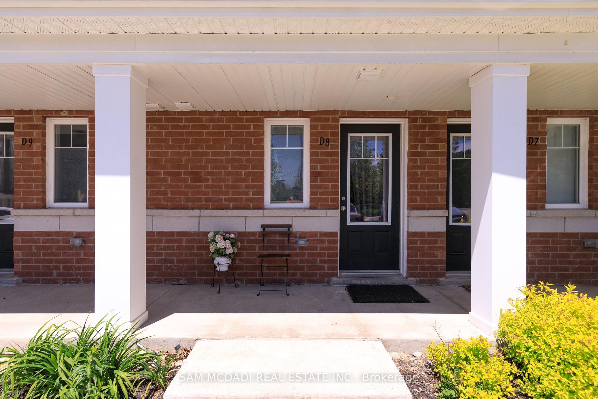 Property Photo: 24 Morrison Road D8 ON N2A 0L1