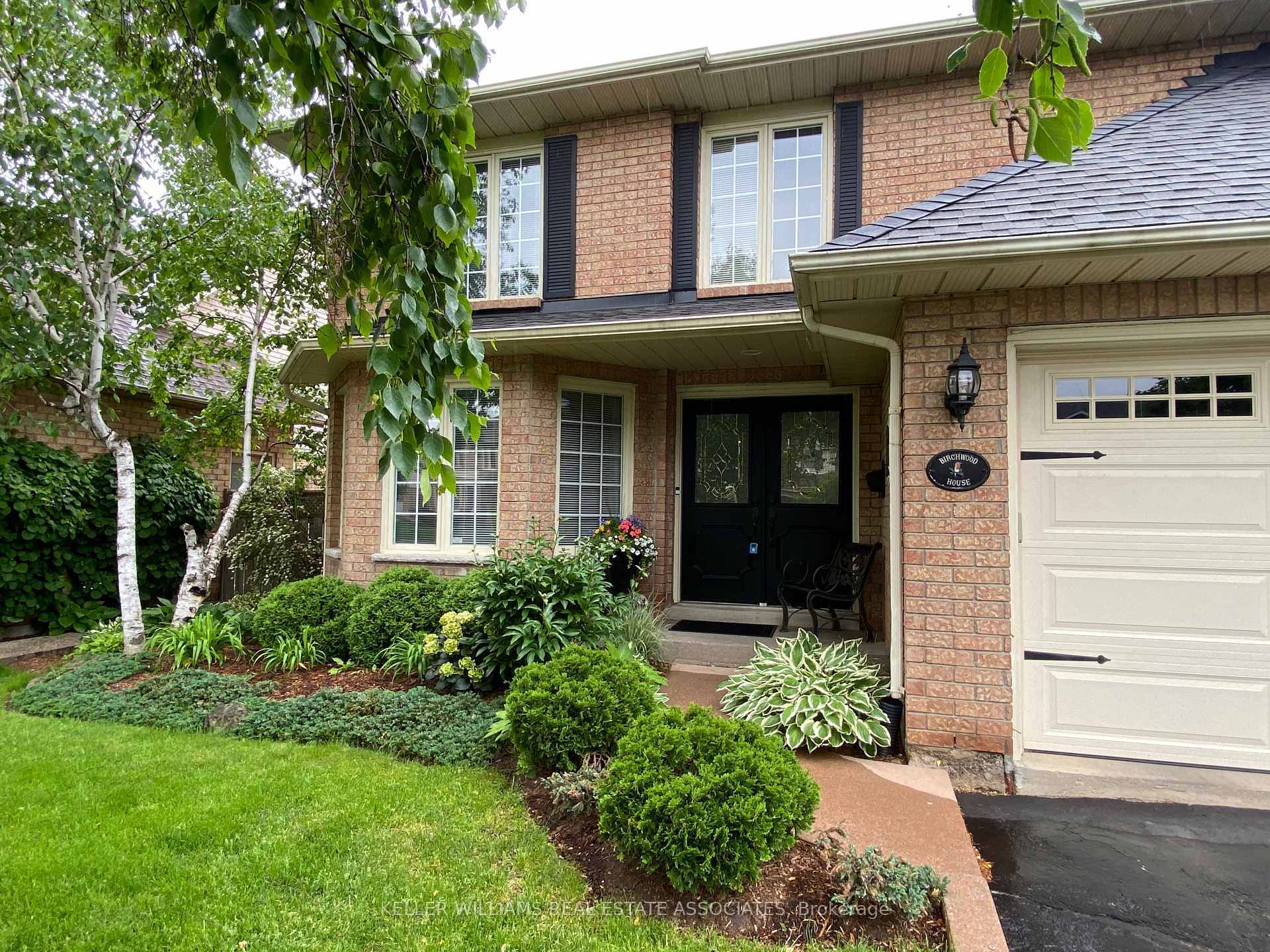Property Photo: 2224 Vista Drive ON L7M 3N5