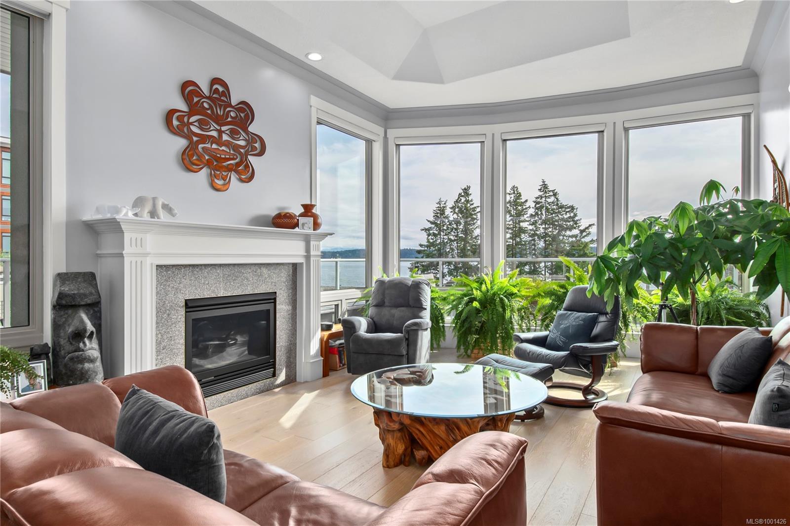 Property Photo: 700 Island Hwy S 402 BC V9W 1A6