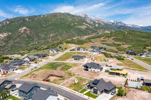 Property Photo: 14651 S Canyon Pointe Rd E 6 UT 84020
