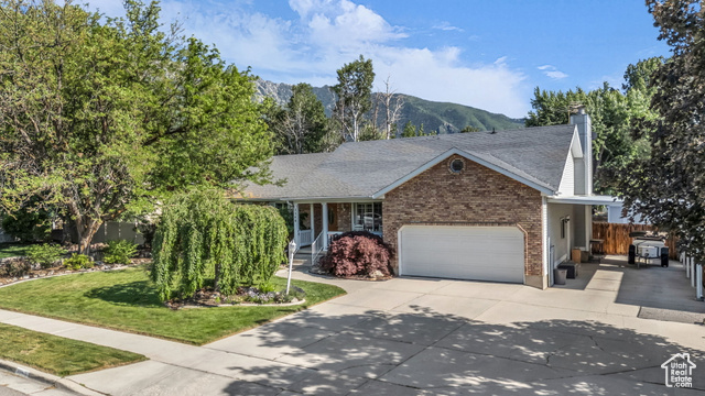 Property Photo: 2268 E 10140 S UT 84092