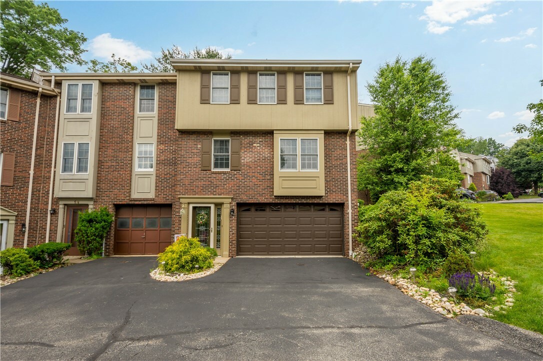 15 Hennig Drive  Whitehall PA 15236 photo