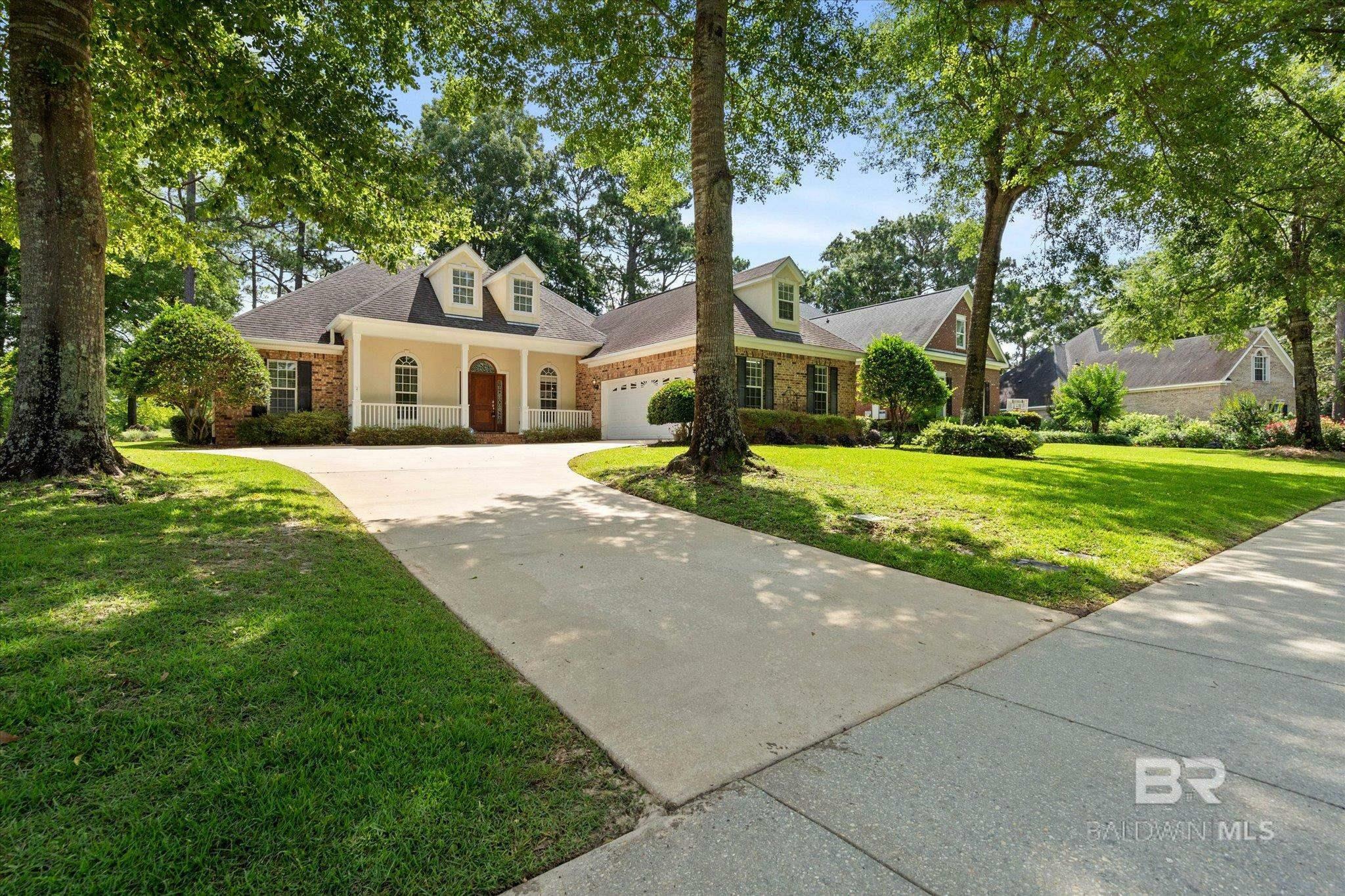 Property Photo: 9529 Aspen Circle AL 36527