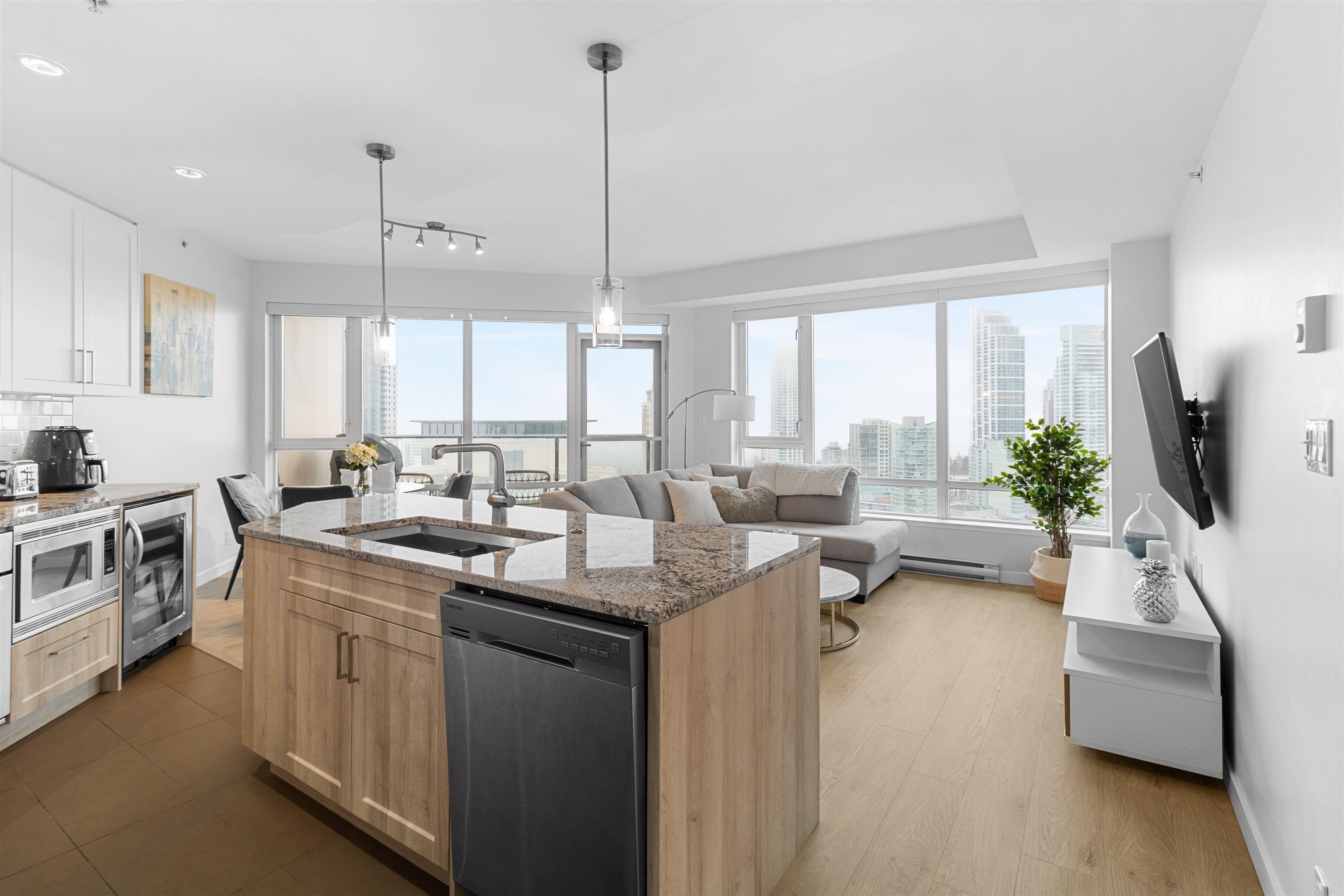 Property Photo: 6188 Wilson Avenue 2505 BC V5H 0A5