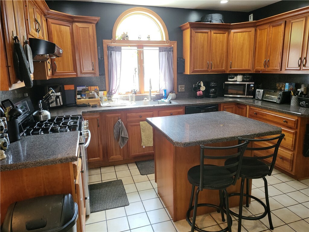 Property Photo: 318 Lorenzo Place NY 14901