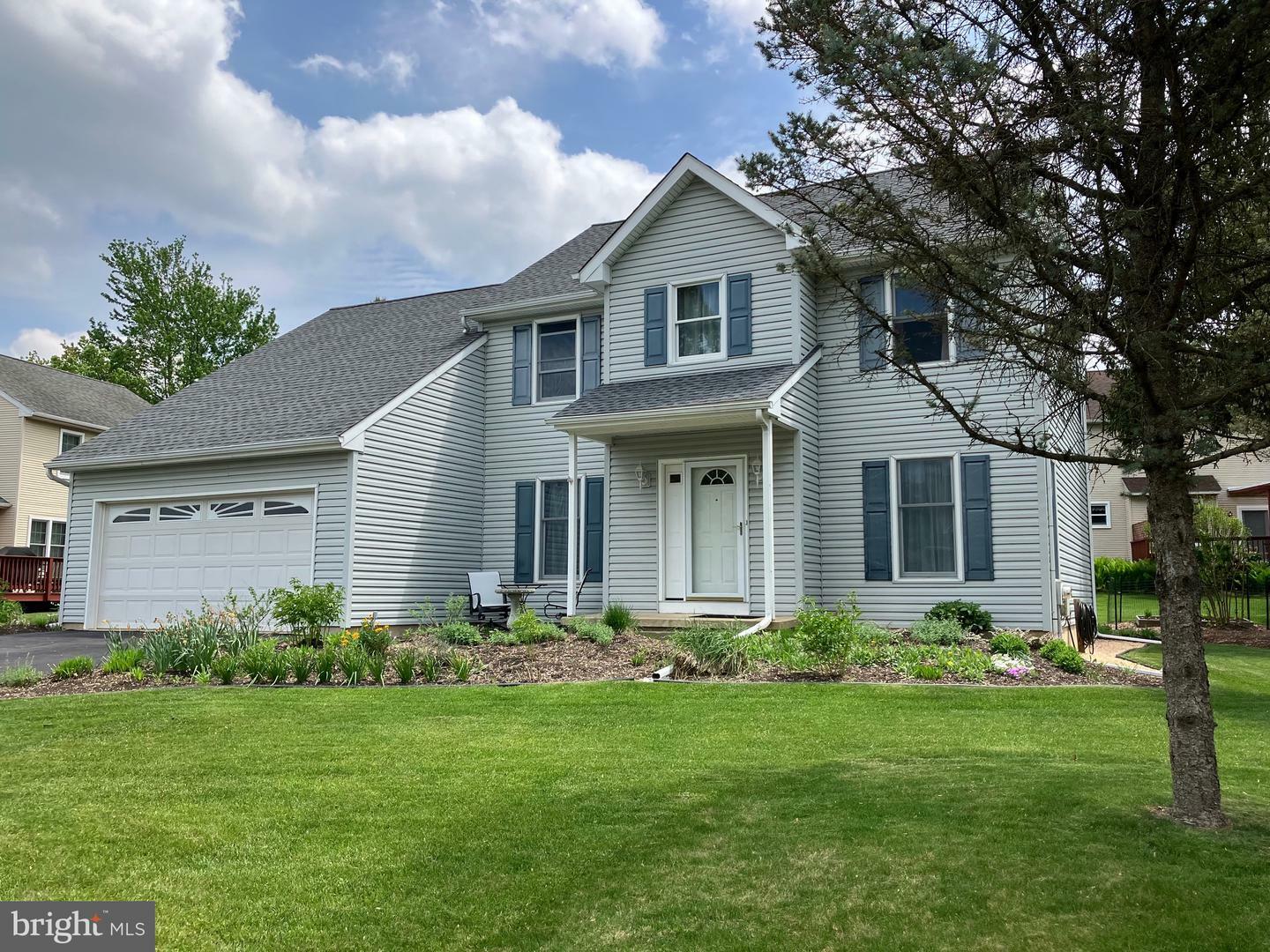 Property Photo: 502 Summercroft Drive PA 19341