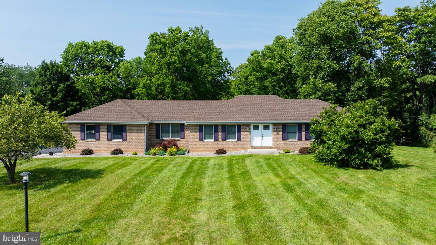 Property Photo: 117 Columbus Court WV 25404