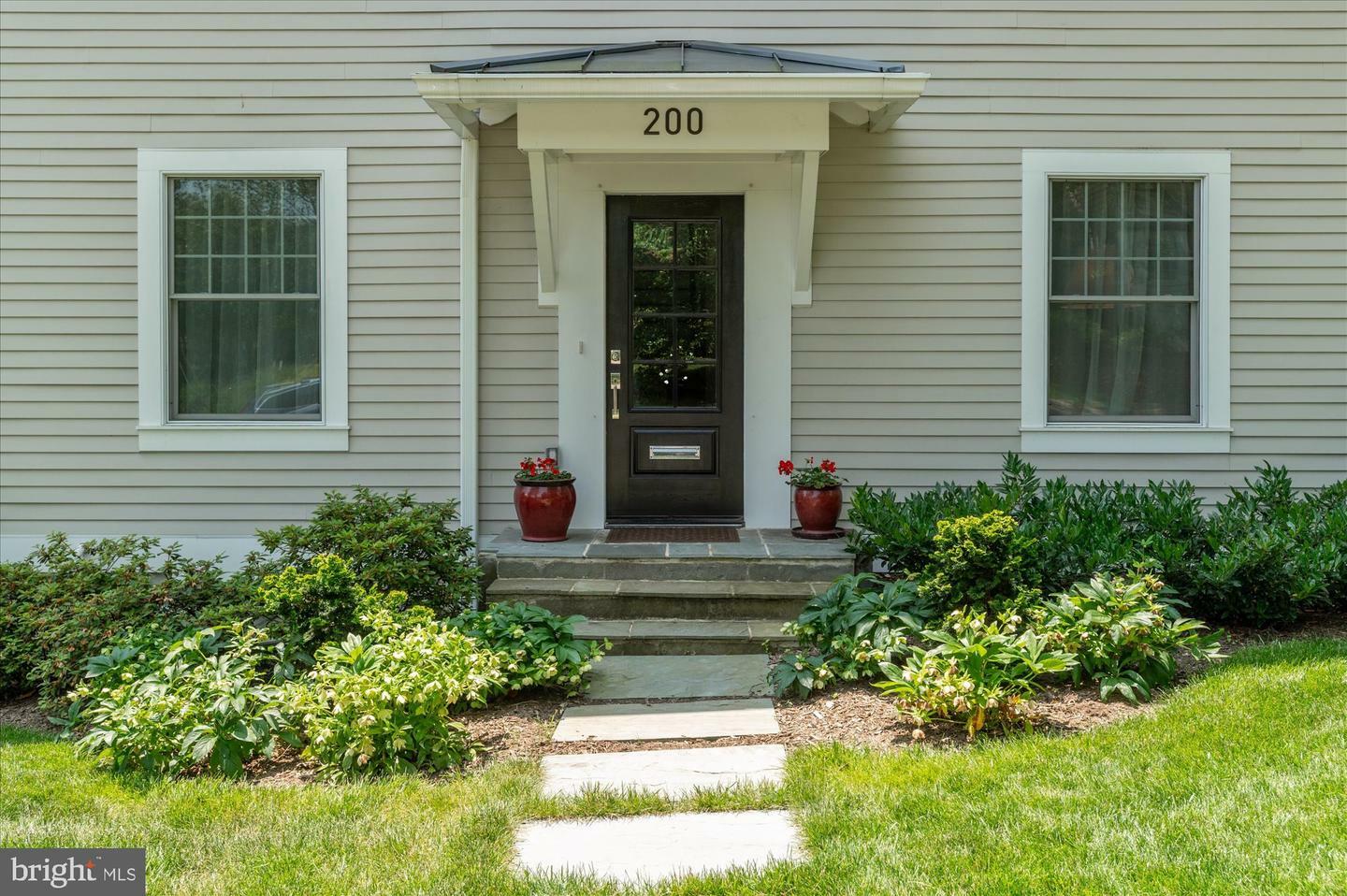Property Photo:  200 W Monroe Avenue  VA 22301 