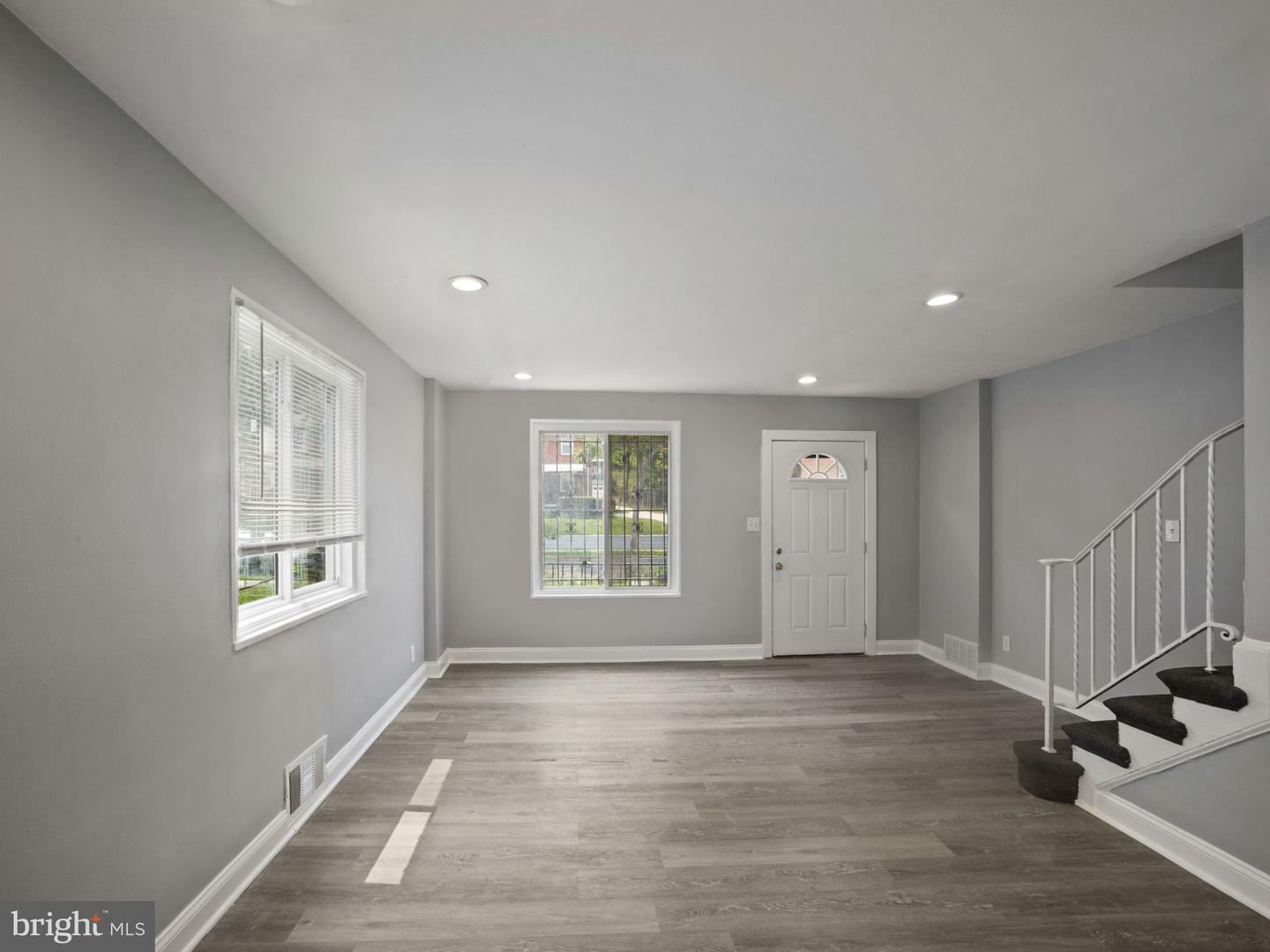 Property Photo:  145 Mississippi Avenue SE  DC 20032 
