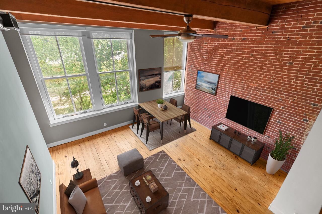 Property Photo:  309 Arch Street 13 301  PA 19106 