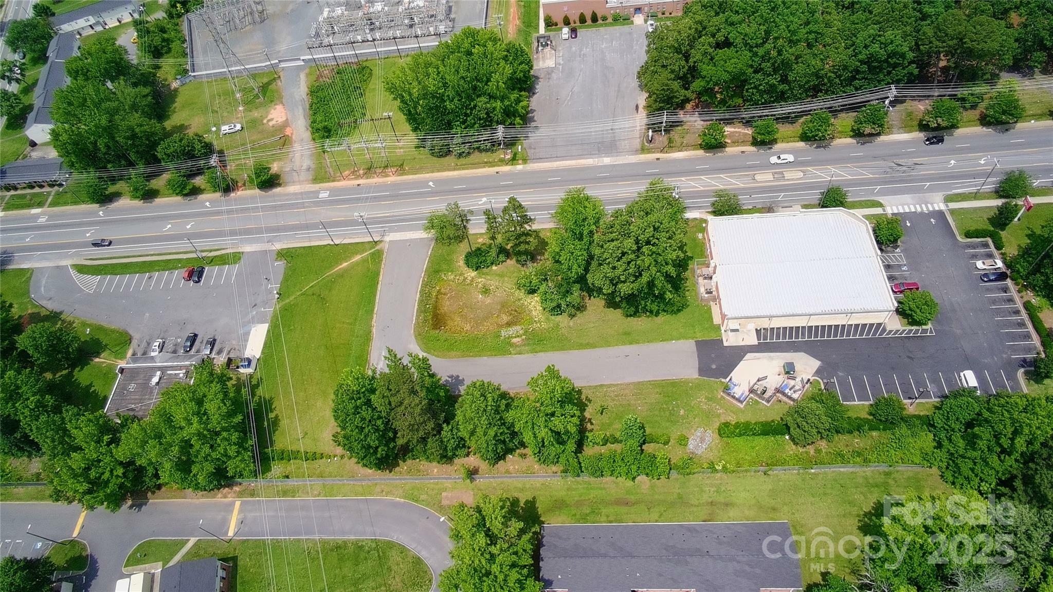Property Photo:  2830 Milton Road  NC 28215 