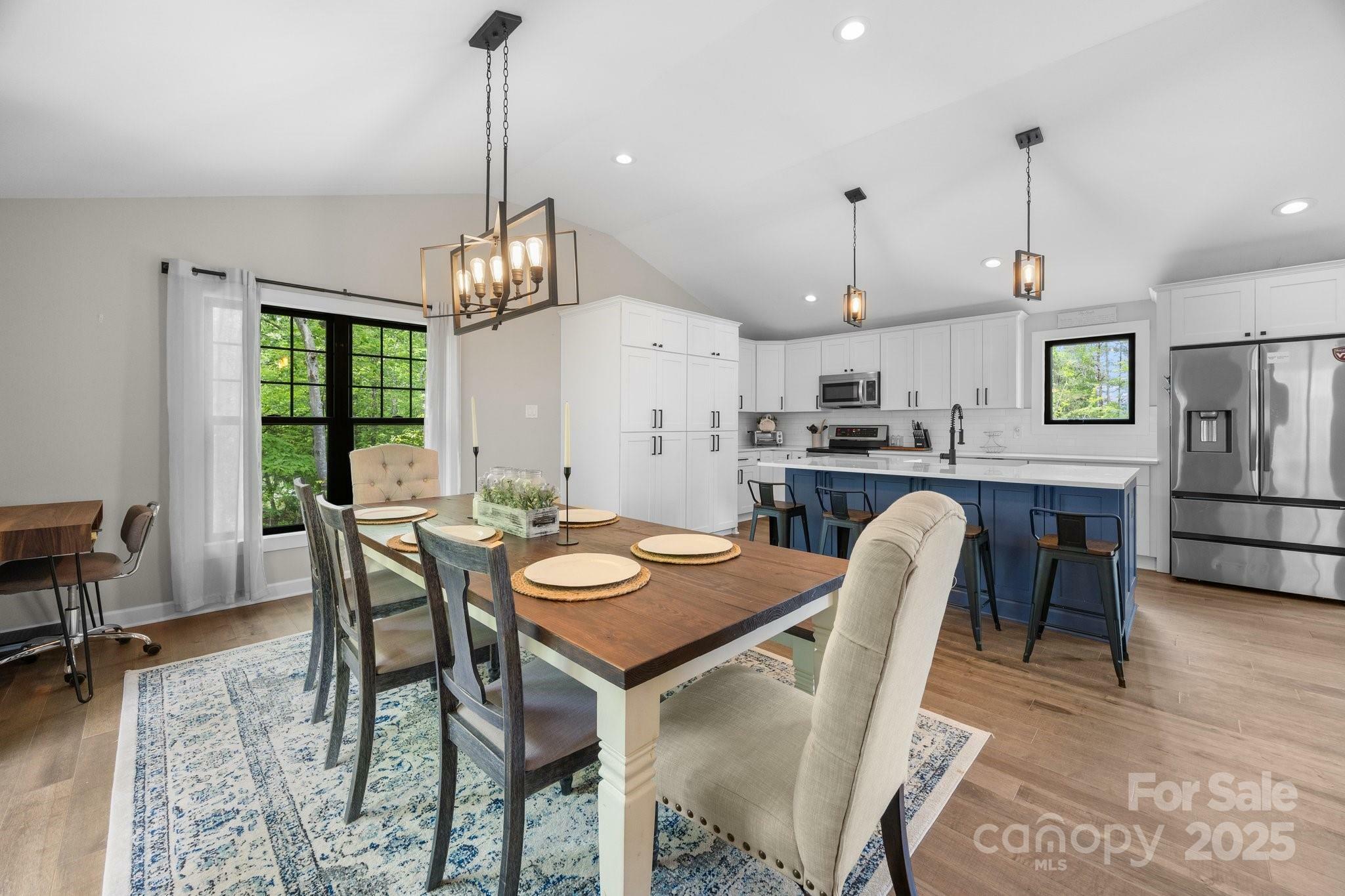 Property Photo: 17403 Green Hill Road NC 28278