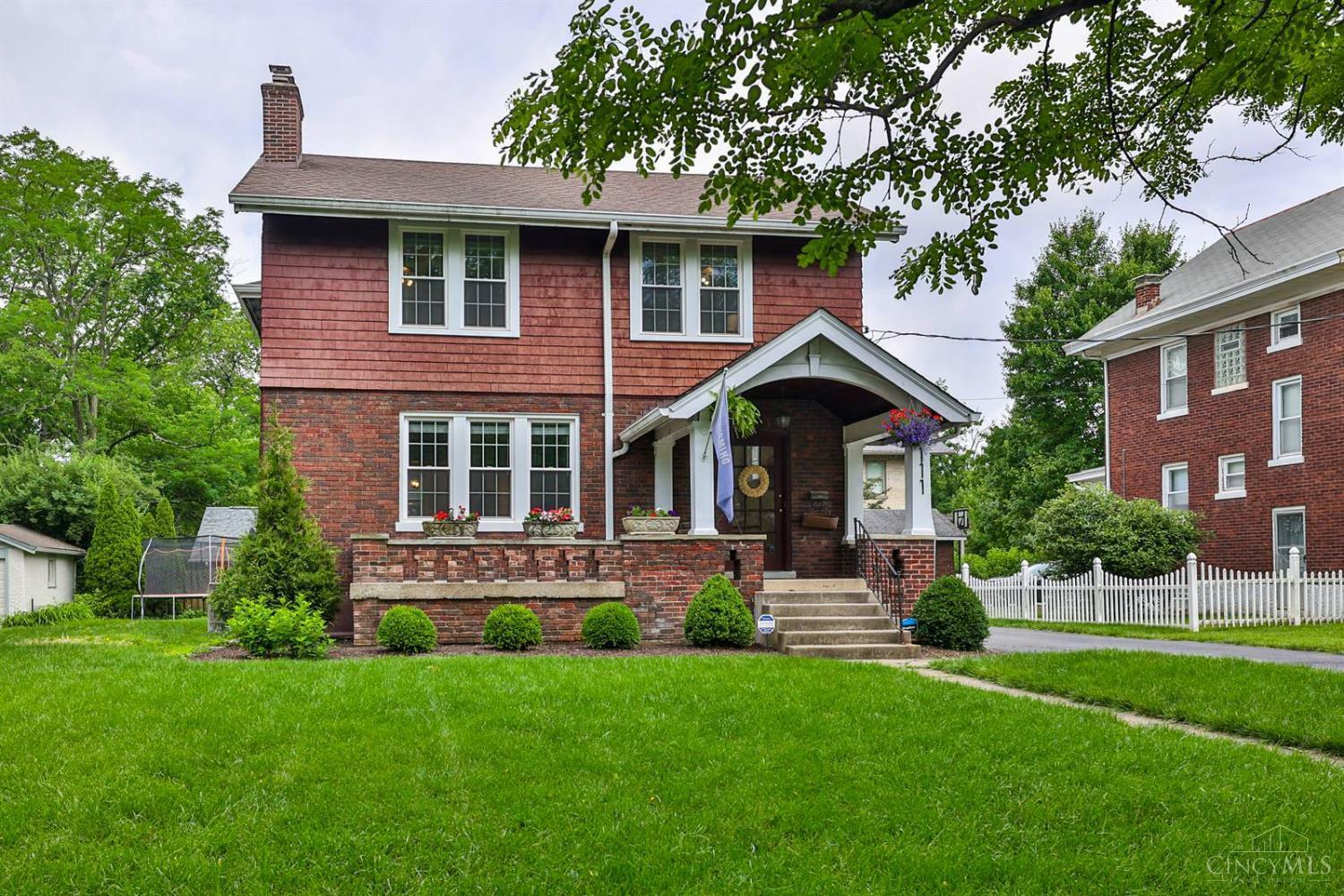 111 Springfield Pike  Wyoming OH 45215 photo