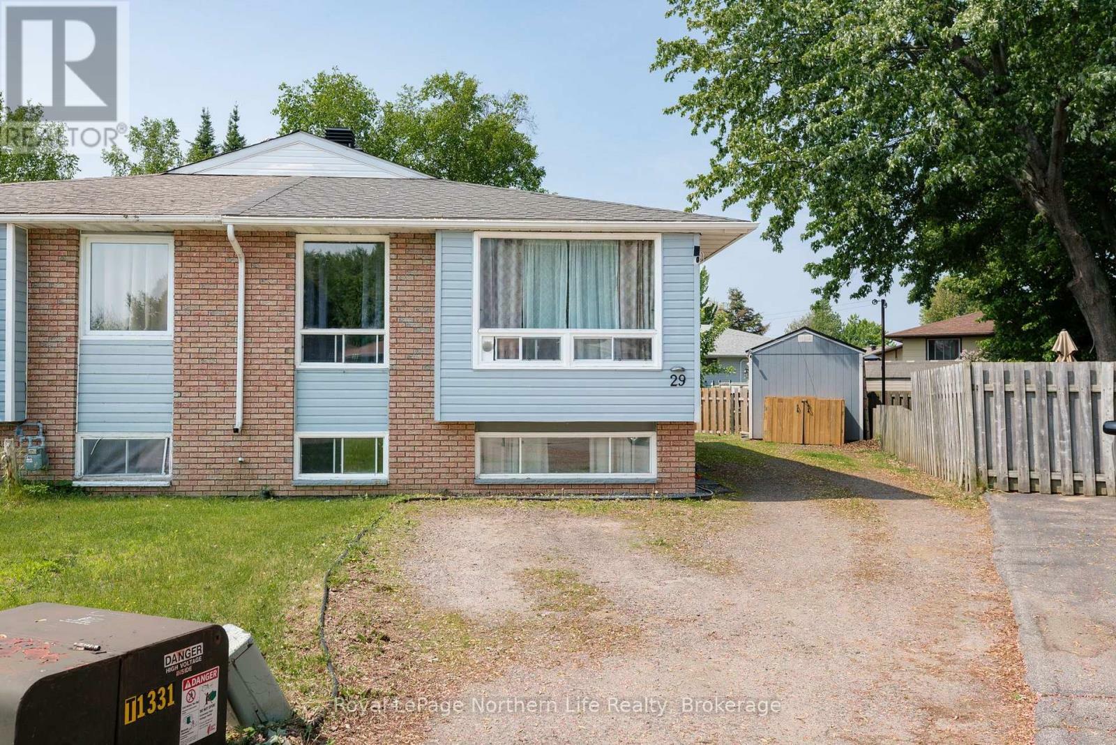 Property Photo:  29 Massey Drive  ON P1A 3Y3 