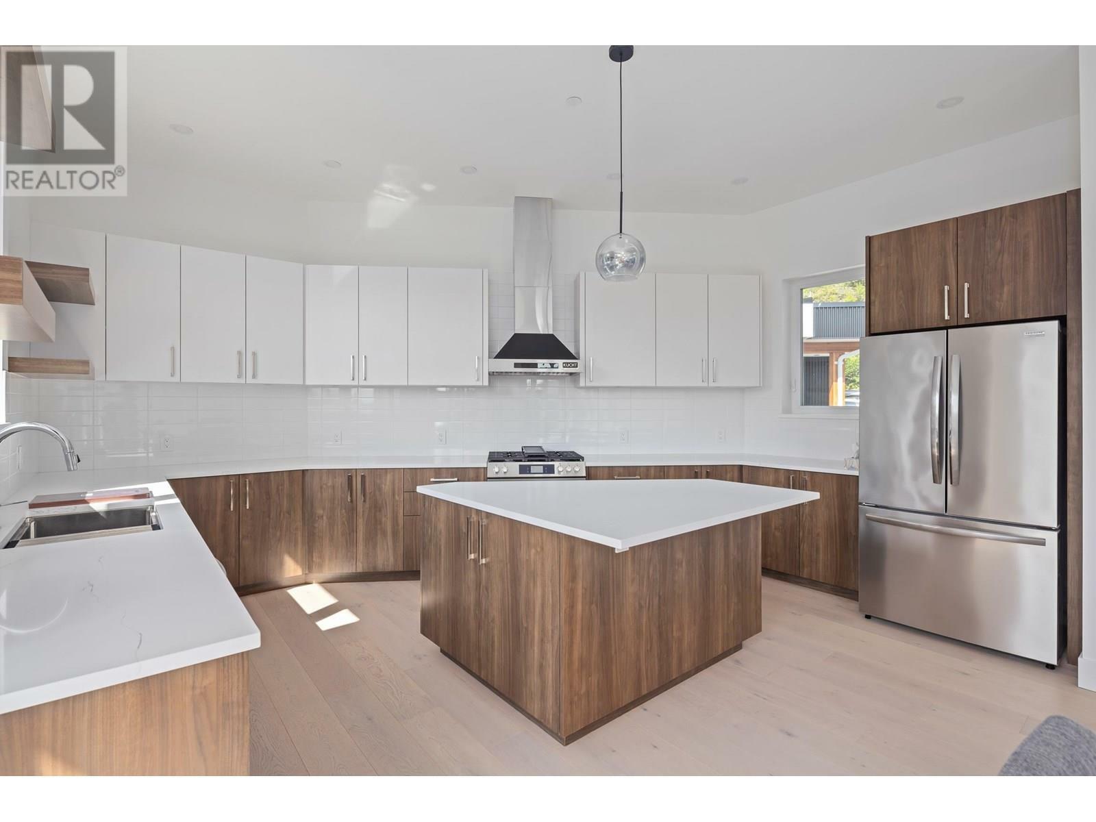 Property Photo:  3385 Mamquam Road 37  BC V8B 0E3 