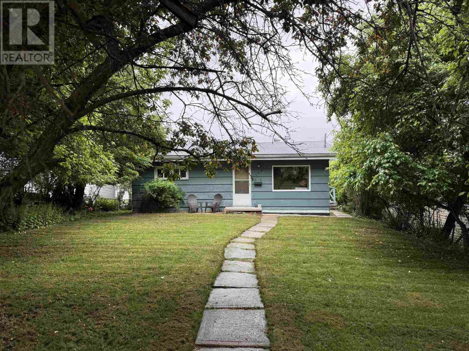 Property Photo: 408 Fifth Street South ON P9N 1L2