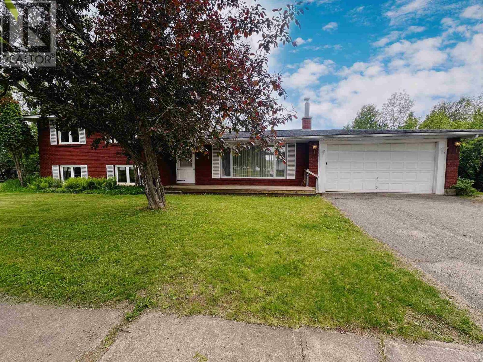 Property Photo: 141 Pine Cres ON P0T 1C0