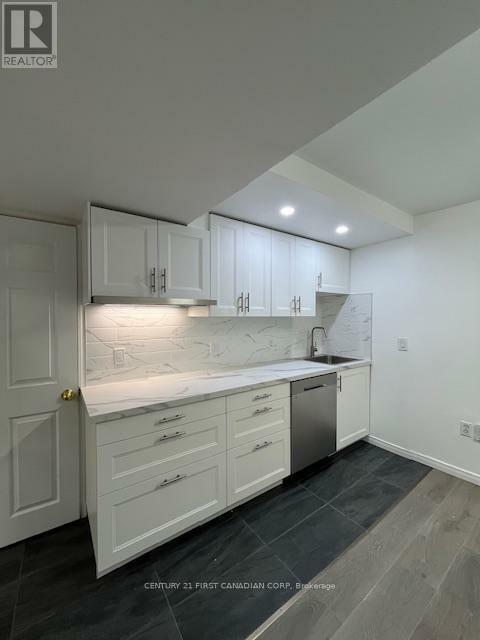 Property Photo: 1570 Beaverbrook Avenue Lower ON N6H 5T6