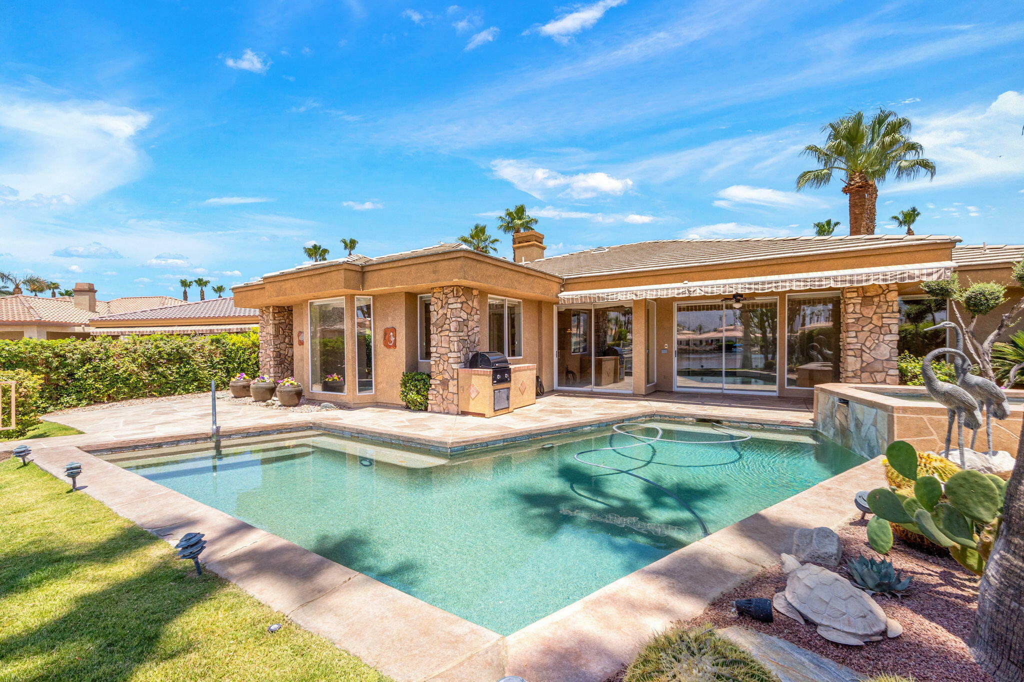 Property Photo: 78975 Dulce Del Mar CA 92253