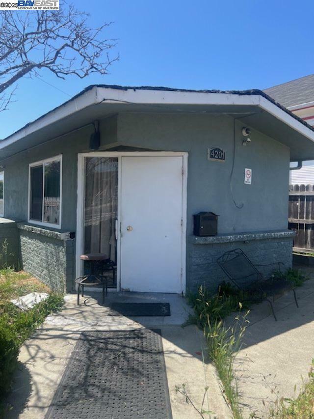 Property Photo: 4201 West St CA 94608