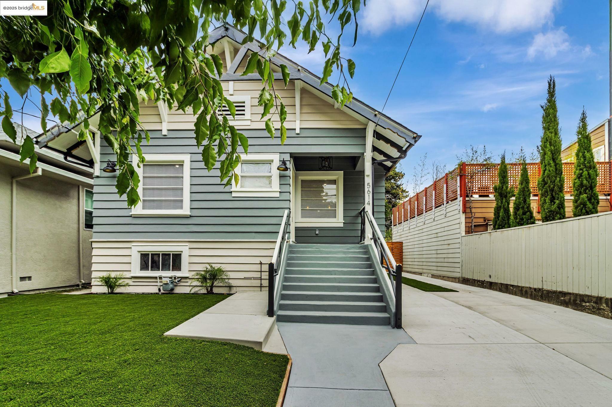 Property Photo: 5614 Dover St CA 94609