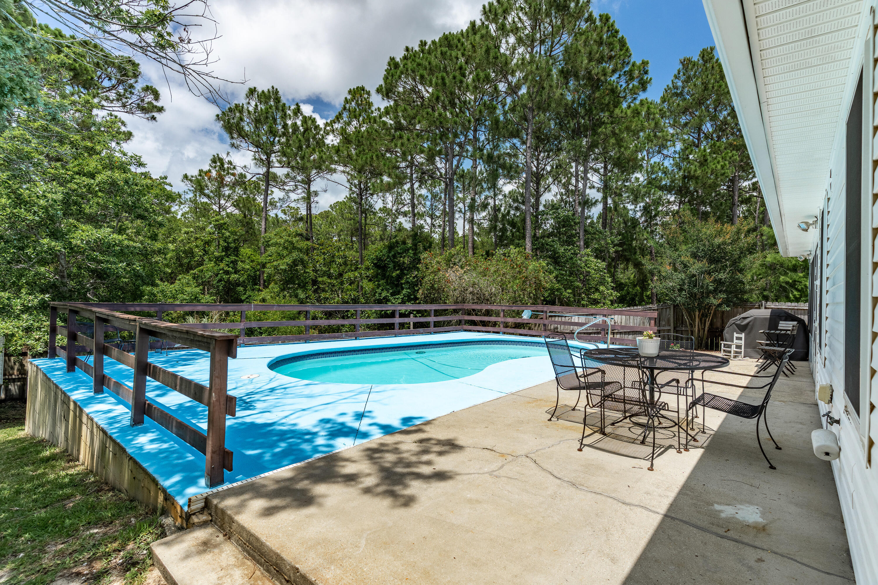 Property Photo: 6379 Heronwalk Drive FL 32563