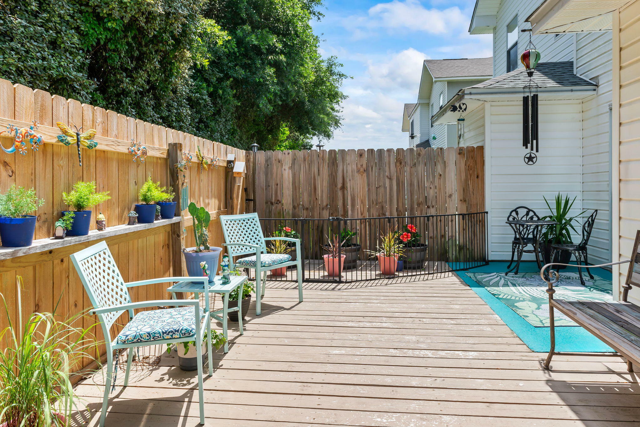 Property Photo: 6922 Sea Turtle Circle FL 32566