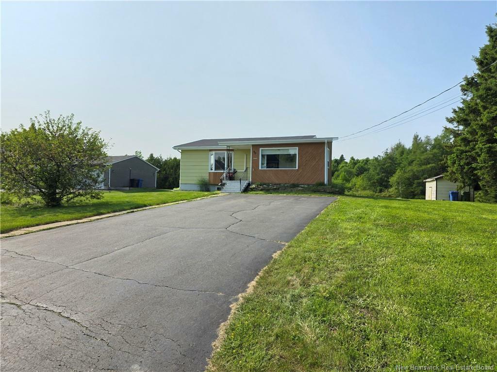 Property Photo:  90 Kentlodge  NB E8K 1B1 