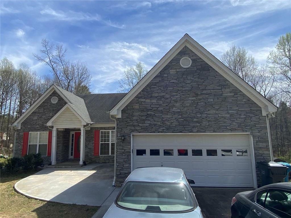 Property Photo: 2517 Oak Valley Lane GA 30019