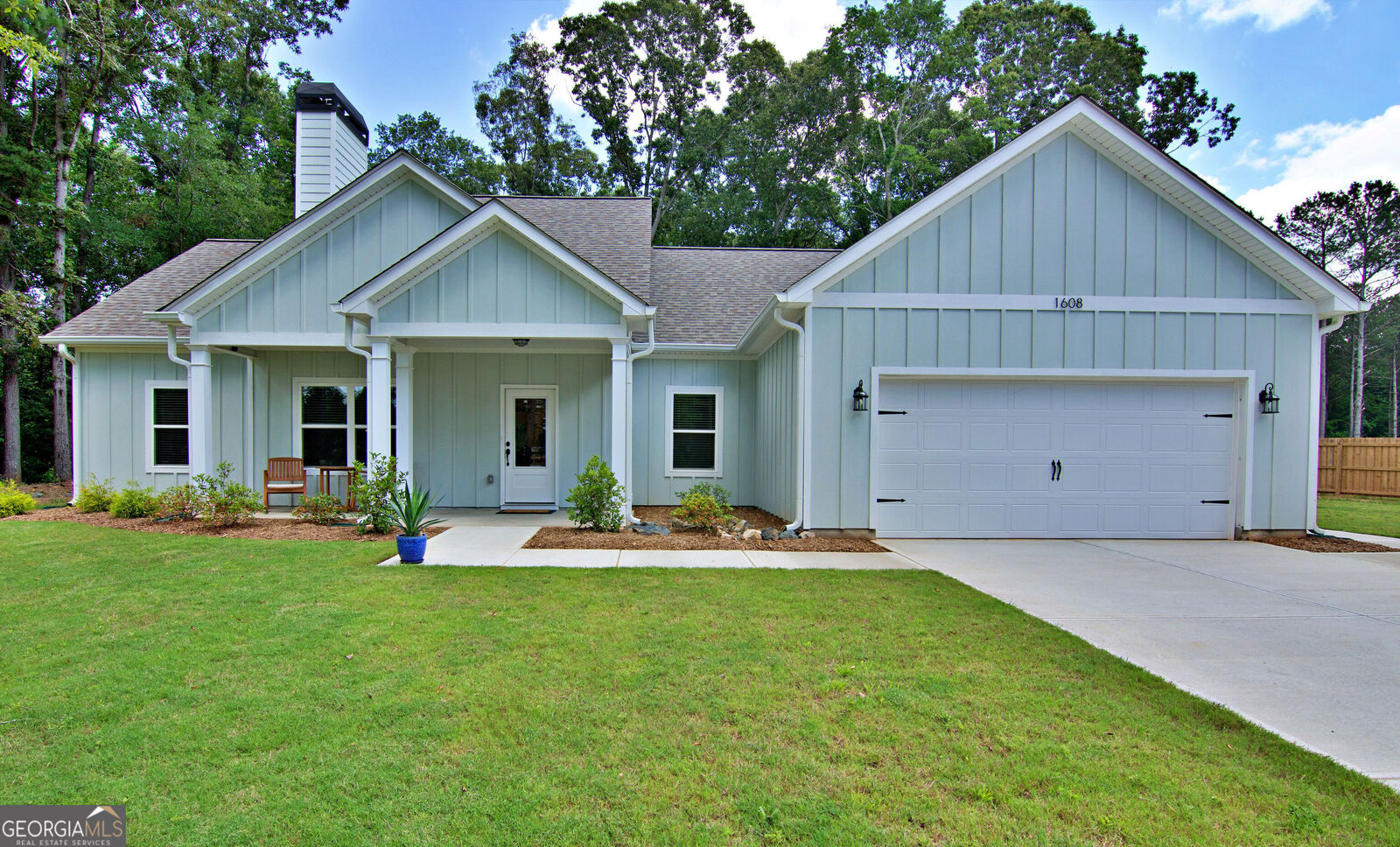 Property Photo: 1608 Rock Springs Road GA 30553