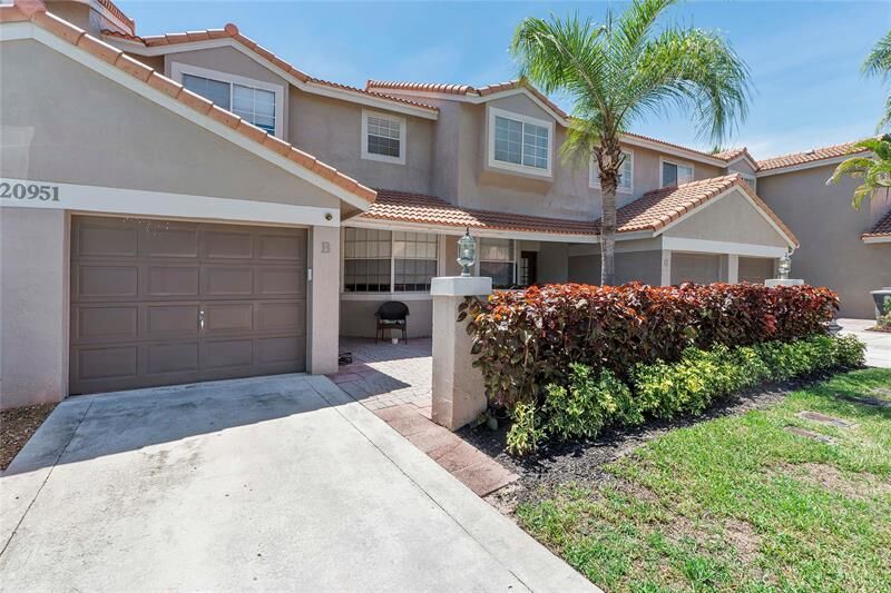Property Photo:  20951 Via Oleander B  FL 33428 