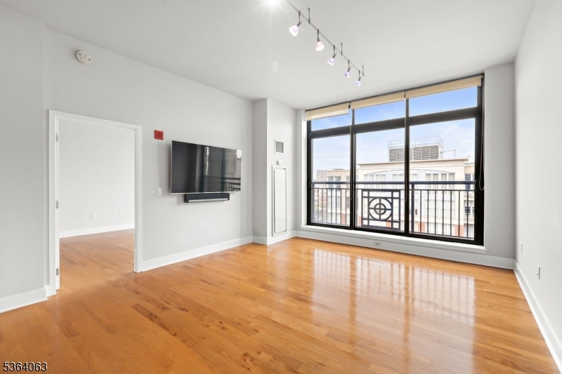 Property Photo: 1025 Maxwell Ln 1209 NJ 07030