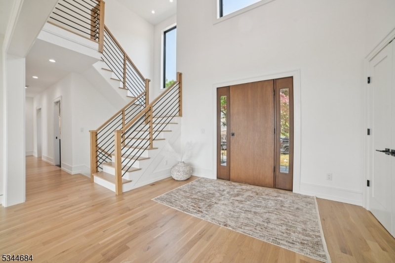 Property Photo: 23 Argyle Ct NJ 07901