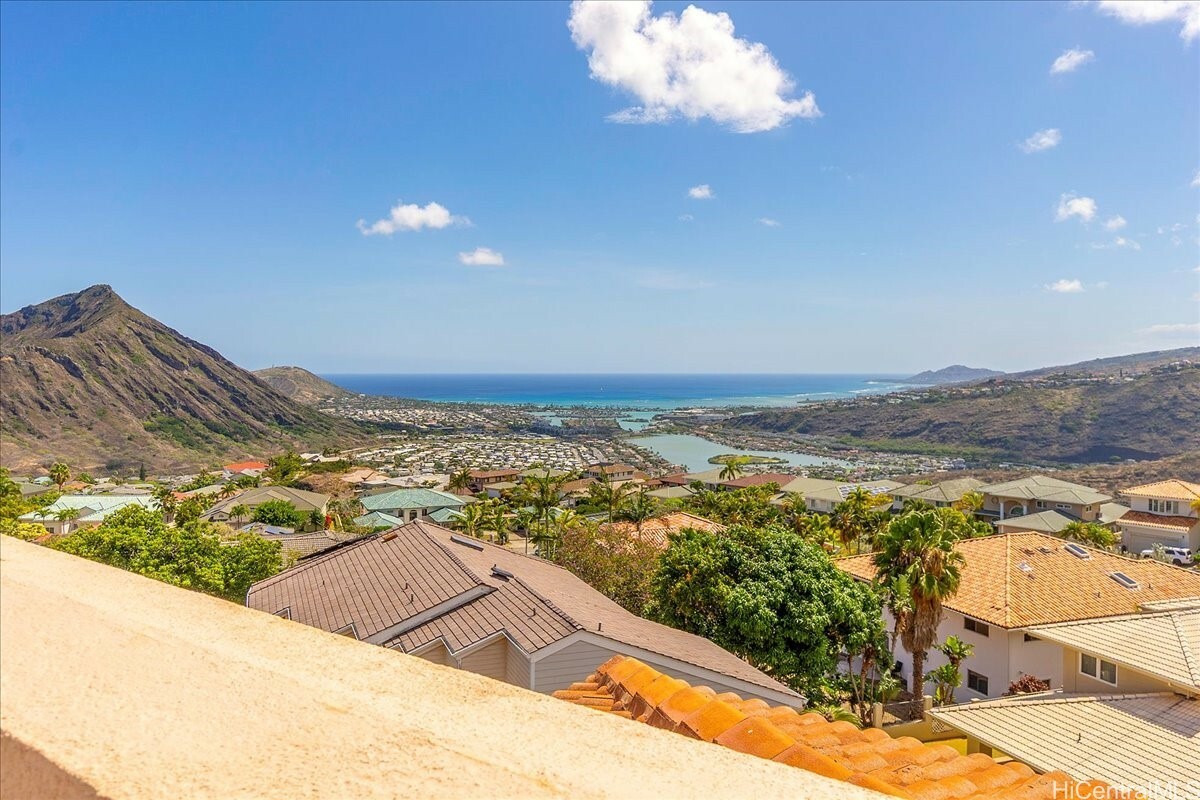 Property Photo: 1062 Hoa Street HI 96825
