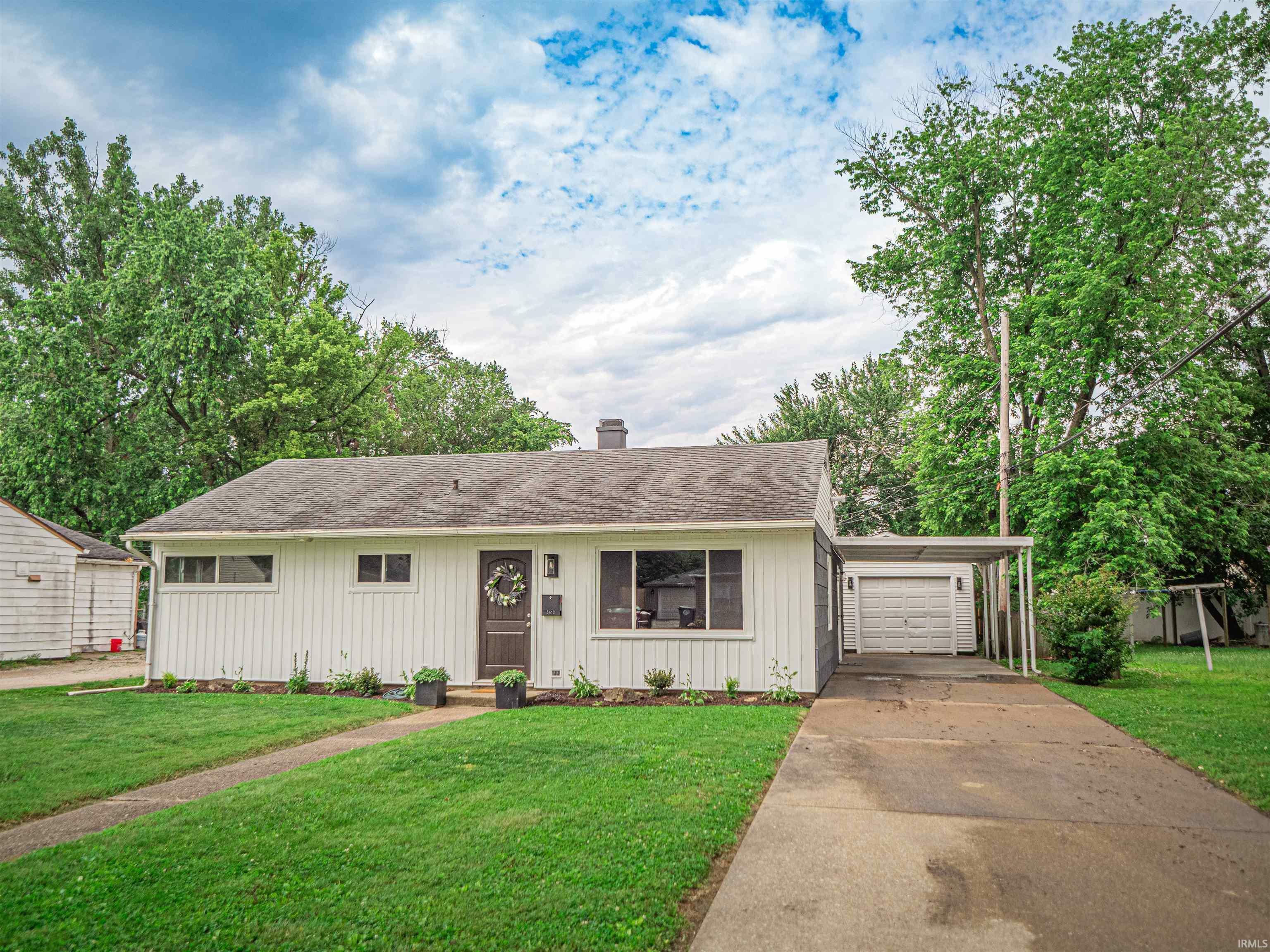 Property Photo: 3412 Kensington Avenue IN 47710