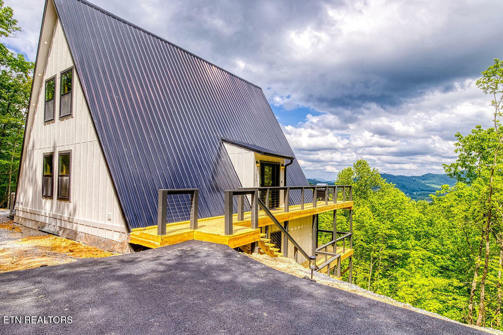 Property Photo: 1856 Natures Lane TN 37862