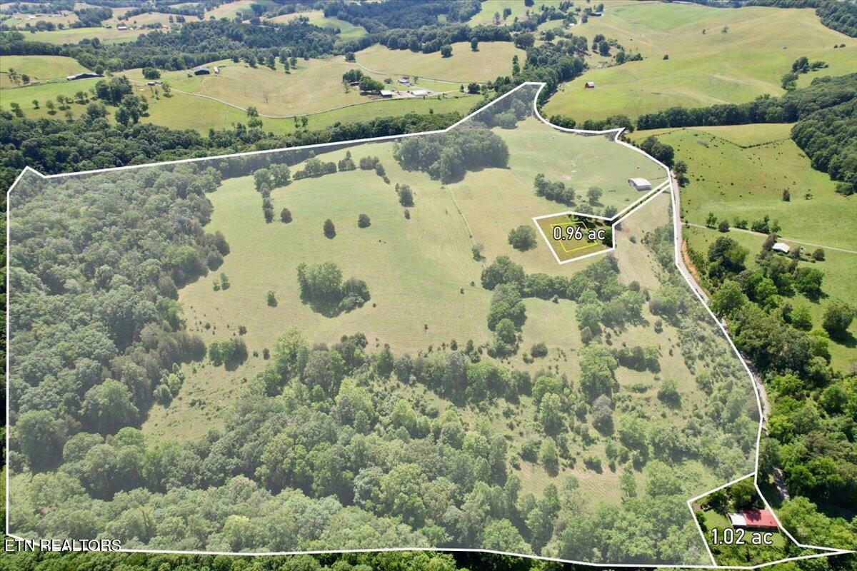 Property Photo: 187 Van Huss Rd VA 24281