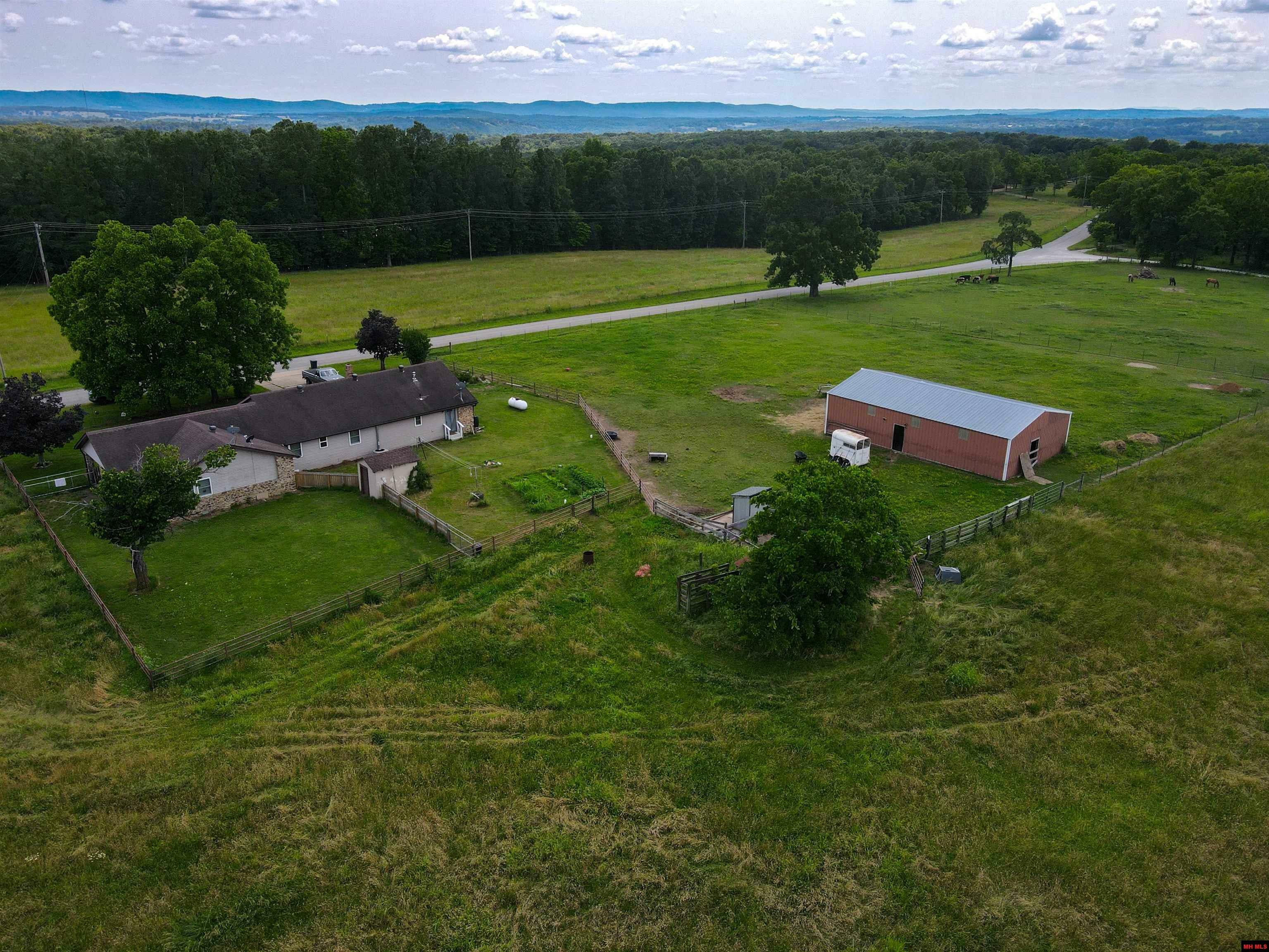 Property Photo: 1573 Wildcat Shoals Road AR 72635