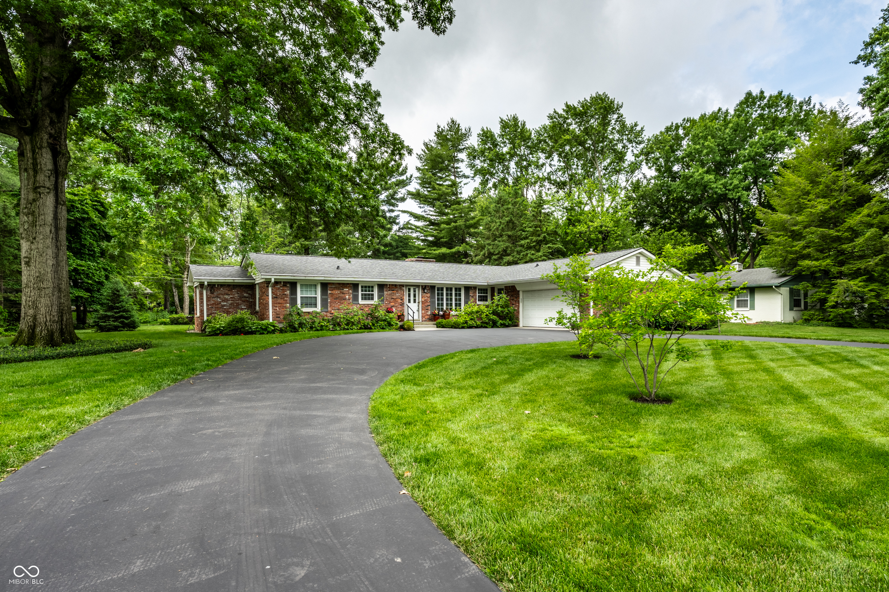 Property Photo: 5415 Kilmer Lane IN 46250