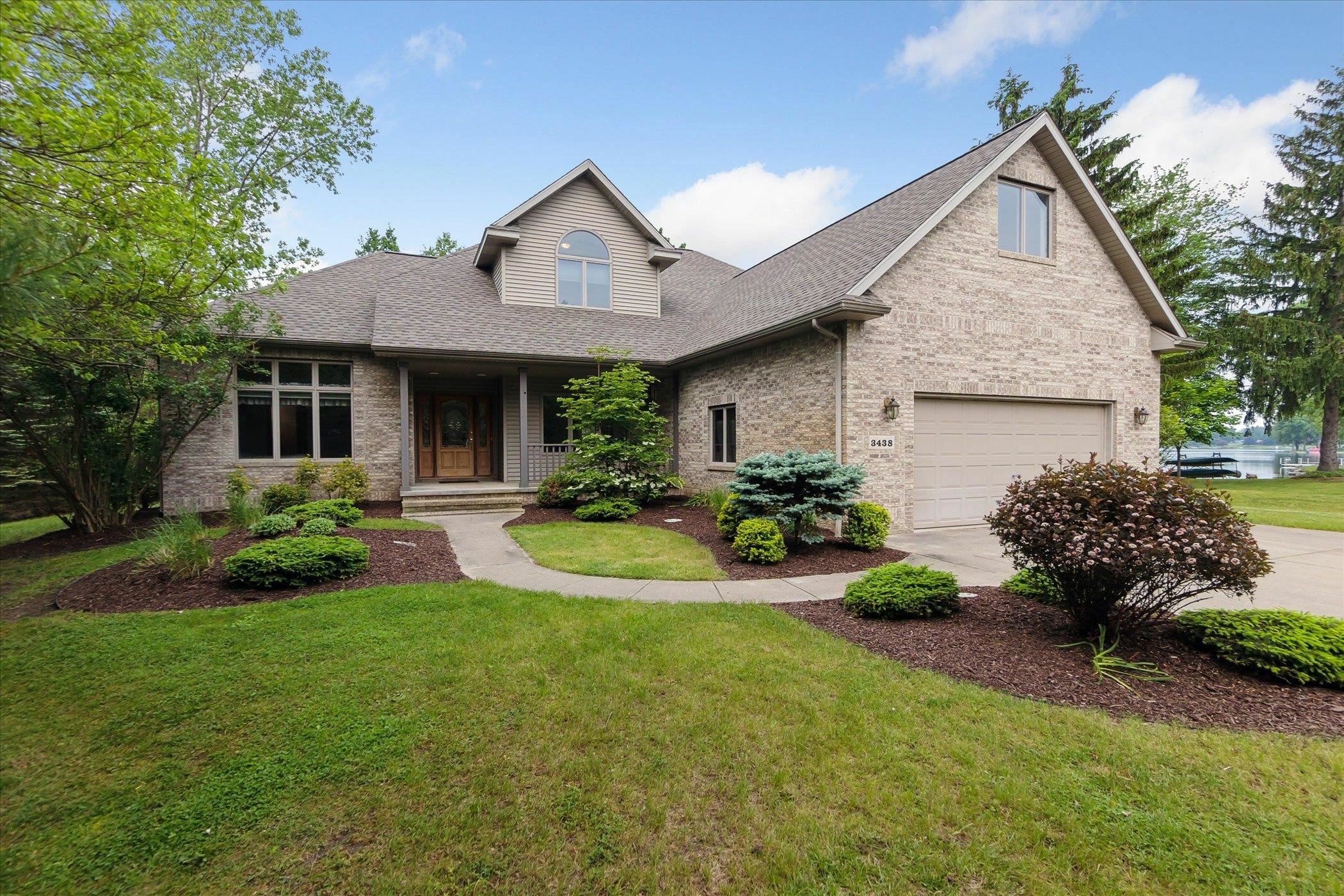 Property Photo:  3438 Sandy Shore Drive  MI 48455 