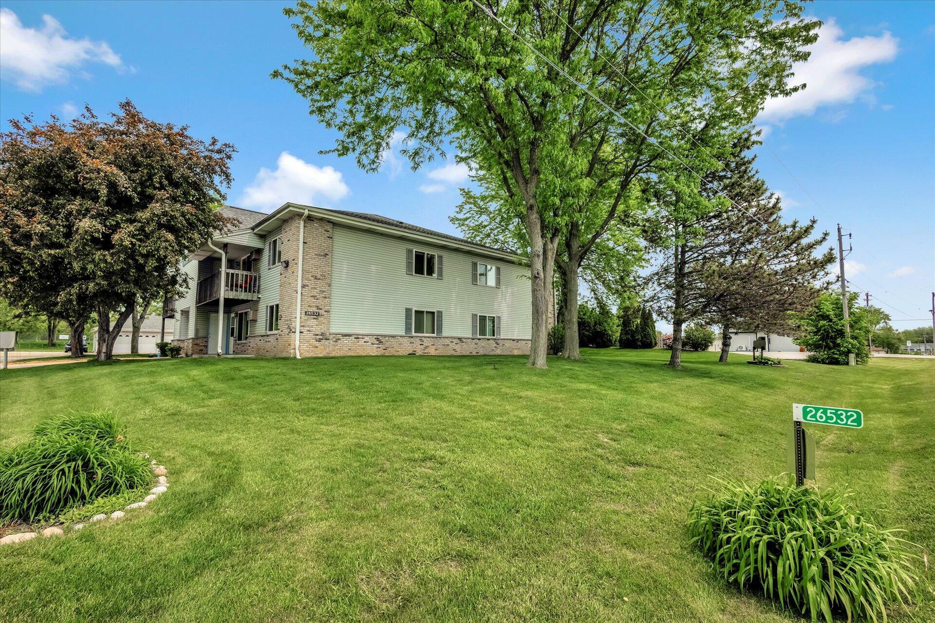 Property Photo: 26532 Lilac Ln WI 53185