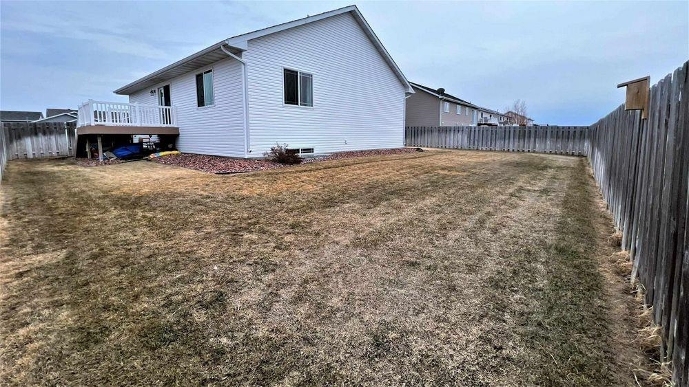 Property Photo:  1805 28th St  ND 58703 