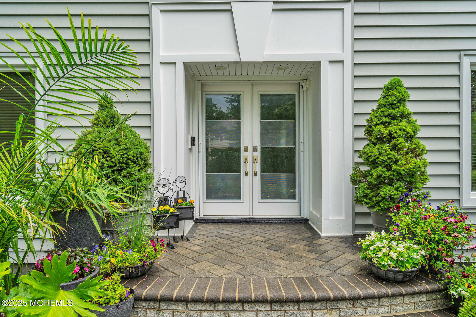 Property Photo: 5 Leighton Drive NJ 08816