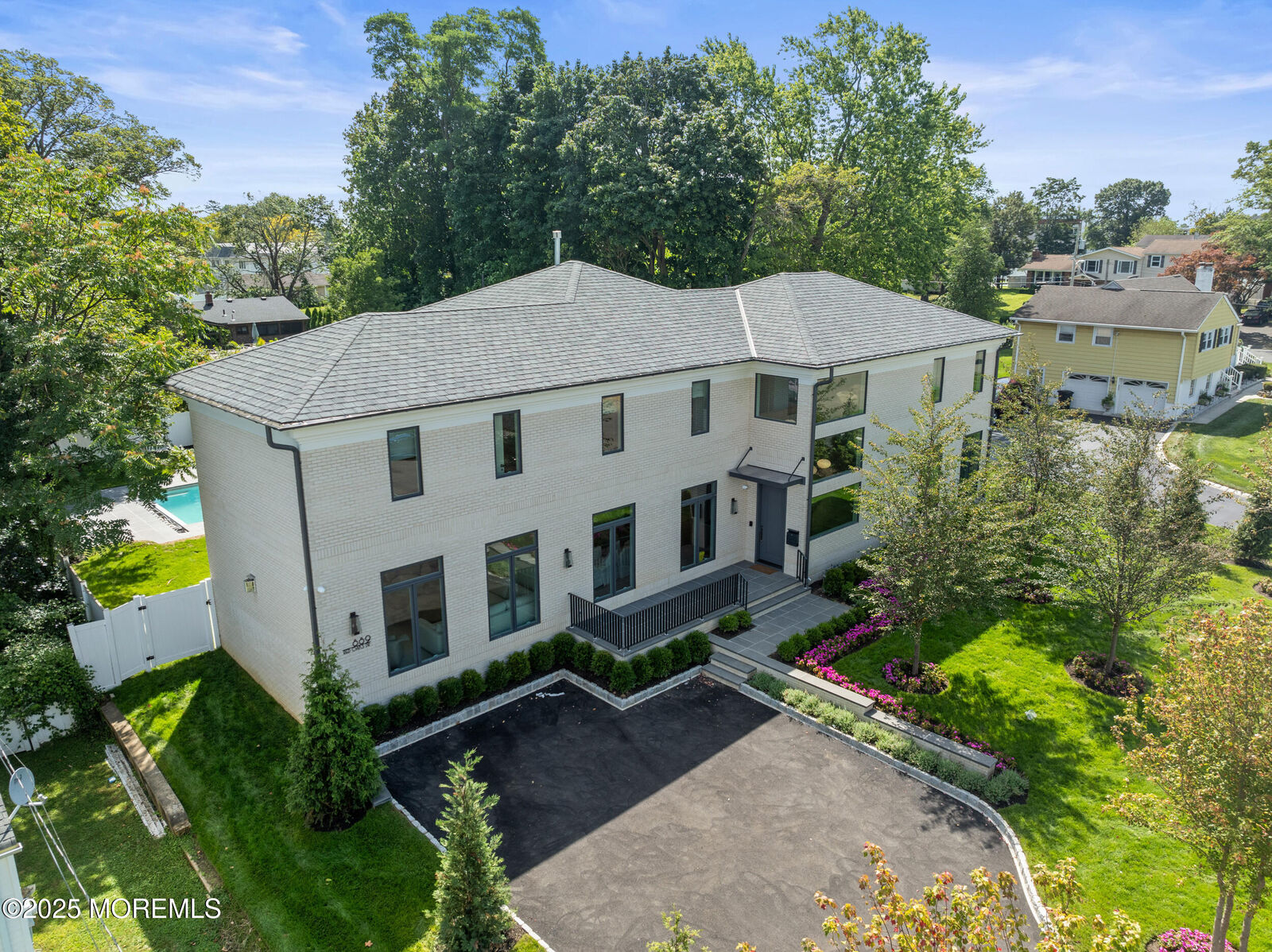 Property Photo:  889 Red Oaks Drive  NJ 07740 
