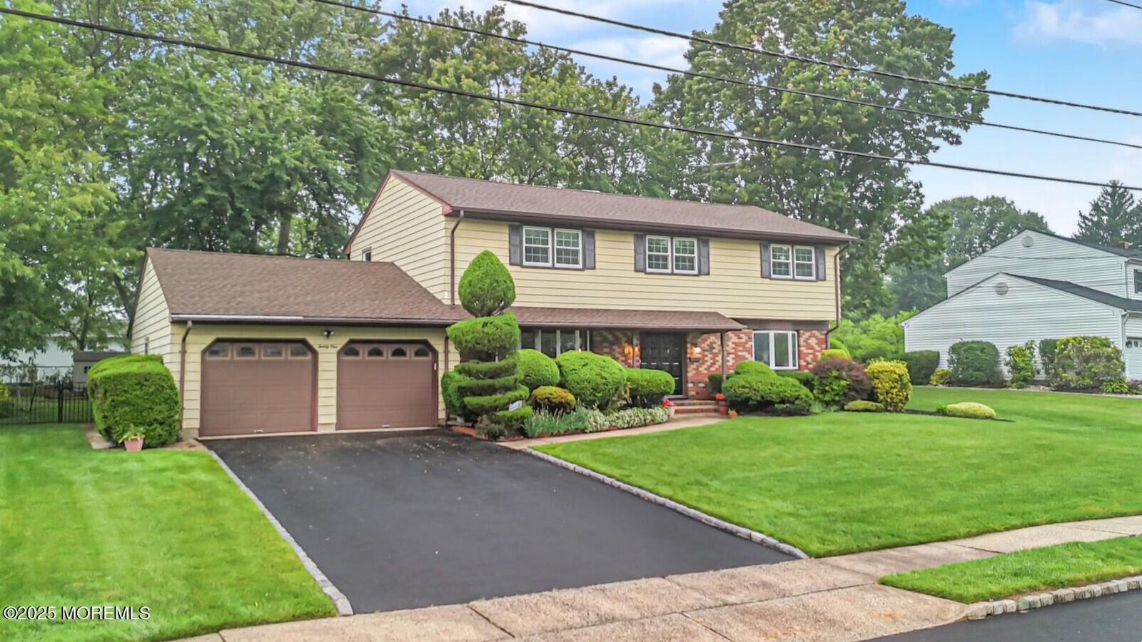 Property Photo:  21 Green Hills Road  NJ 08816 