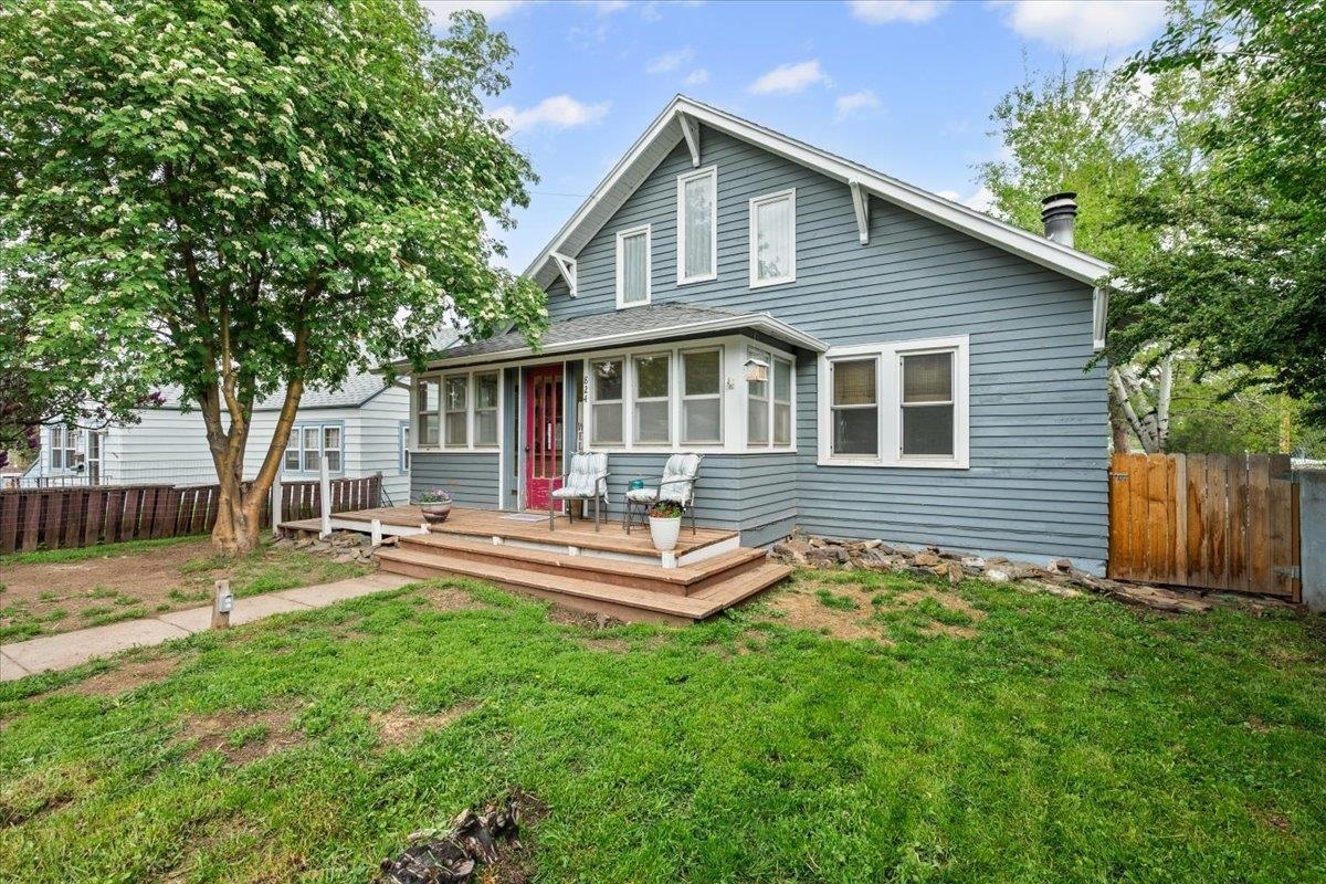 Property Photo: 824 W McClellan Street SD 57754