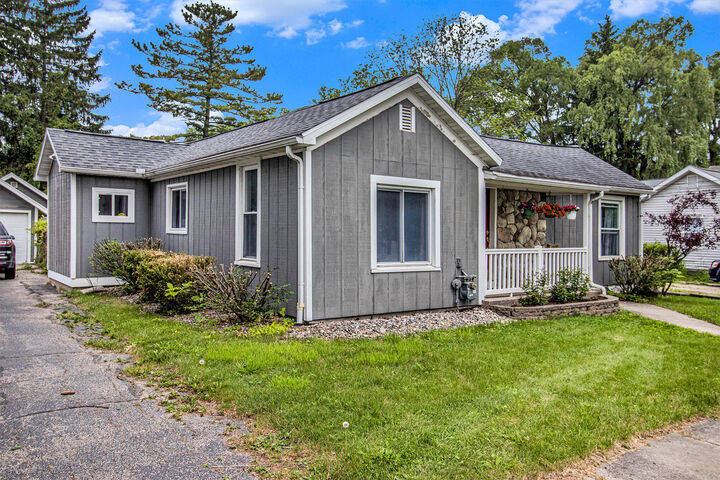Property Photo: 512 Clark Street MI 49307