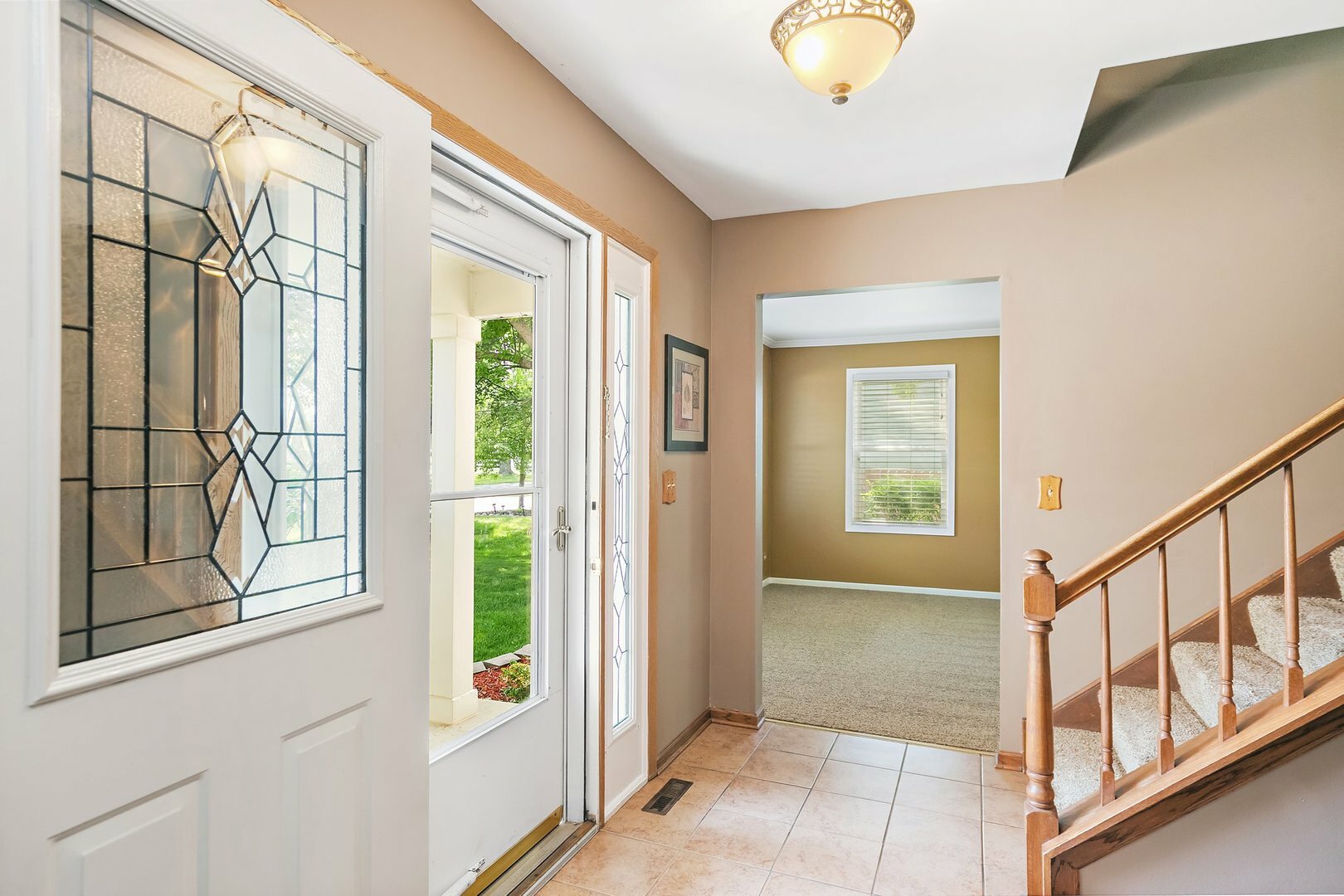Property Photo: 325 Indian Ridge Trail IL 60084